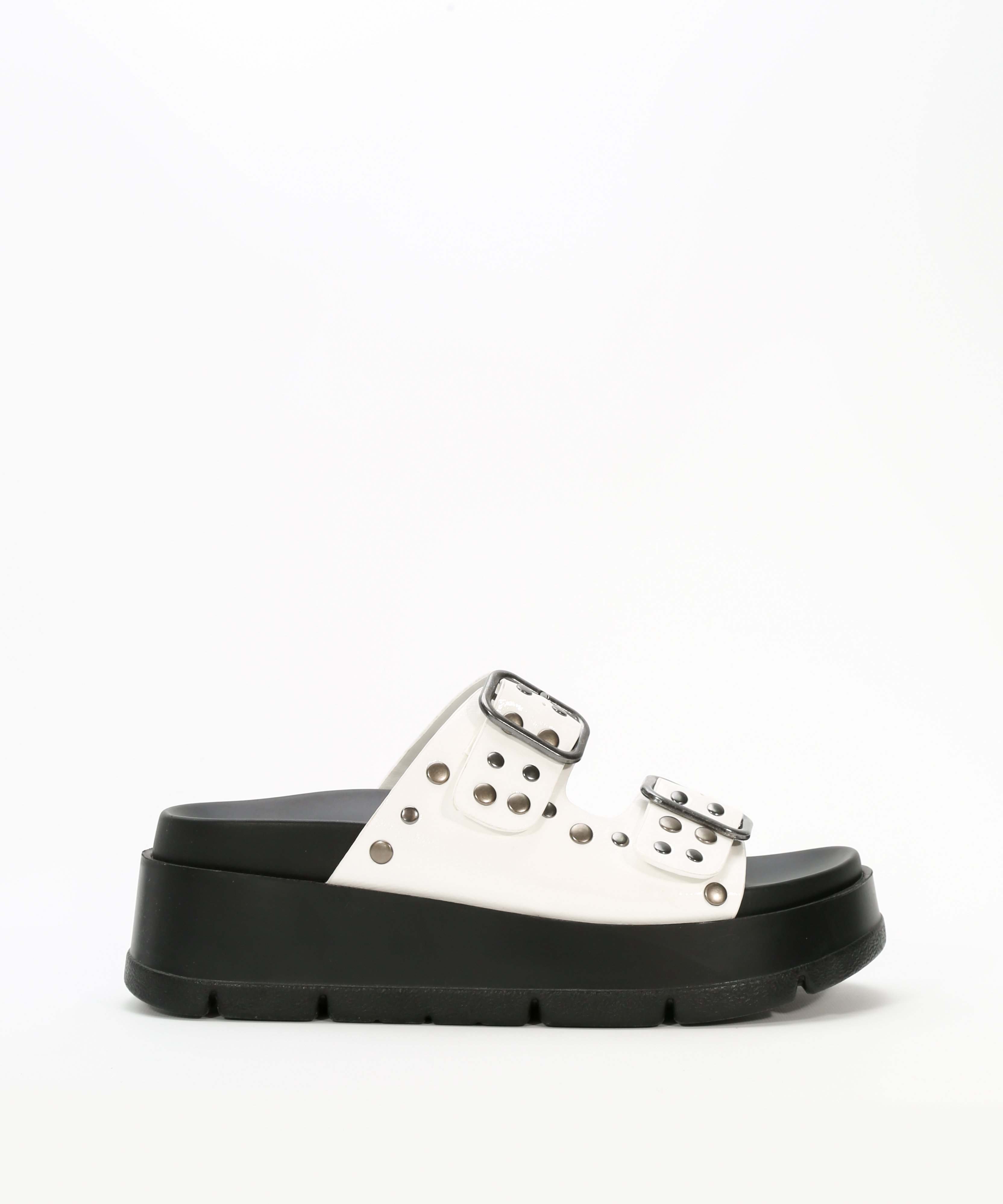 Sandalia plataforma tachas image number null